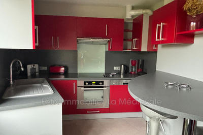 Appartement - 85 m² - 4 pièces