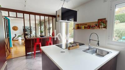 Maison - 178 m² - 6 pièces