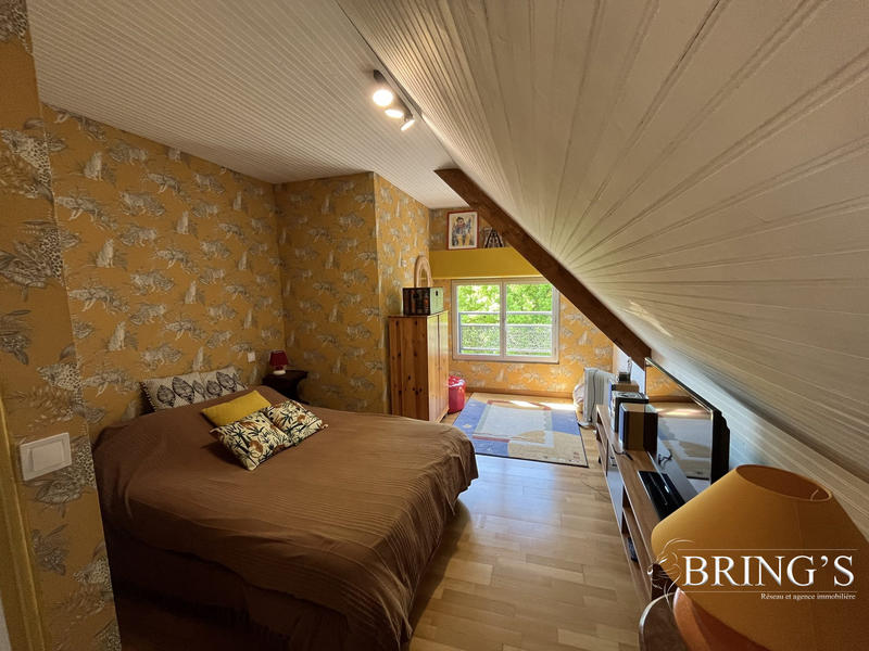 Villa - 250 m² - 8 pièces