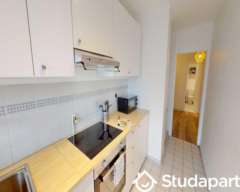 Chambre - 80 m² - 1 pièce