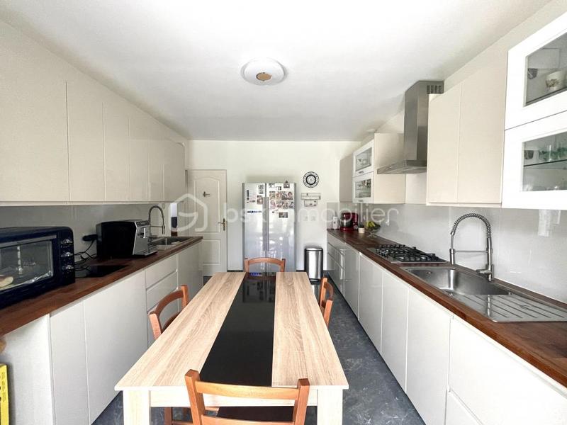 Maison - 175 m² - 7 pièces