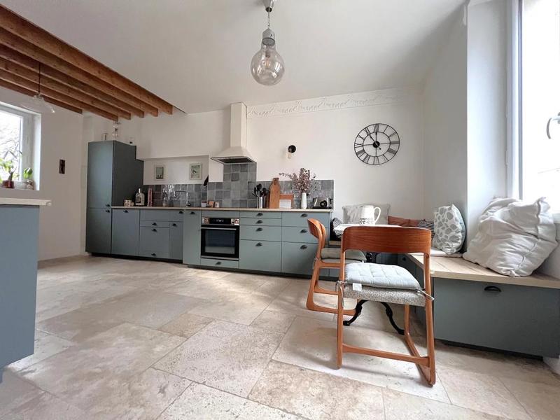 Château - 161 m² - 7 pièces