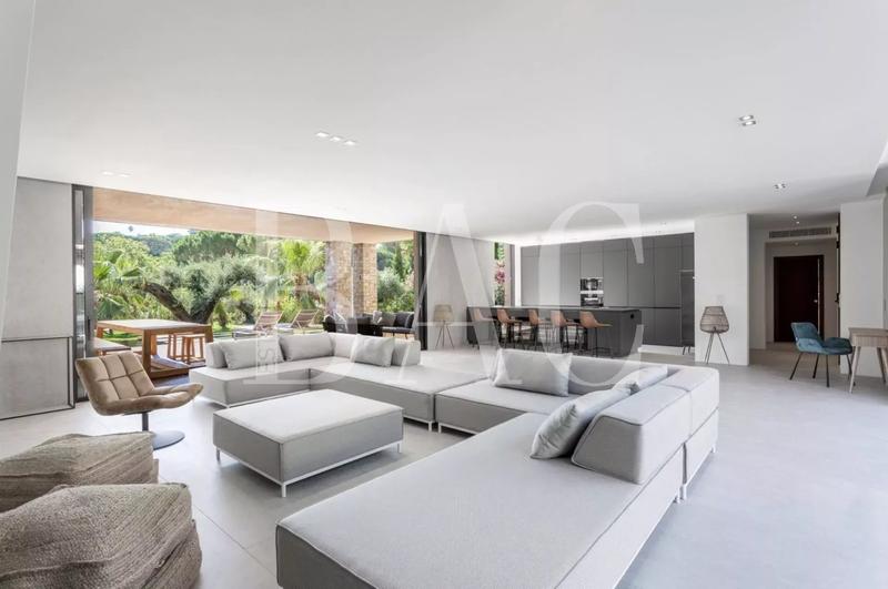 Villa - 350 m² - 7 pièces