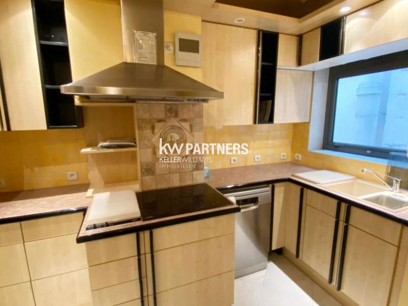 Appartement - 99 m² - 4 pièces