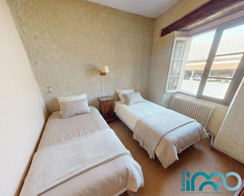 Maison - 175 m² - 7 pièces