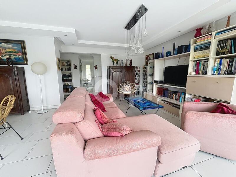 Appartement - 83 m² - 4 pièces