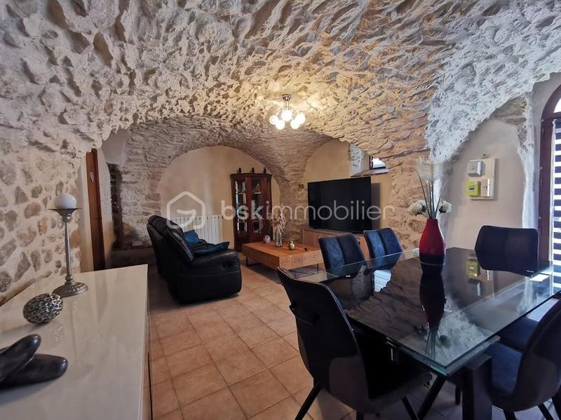 Maison de village - 132 m² - 4 pièces