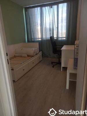 Chambre - 11 m² - 1 pièce