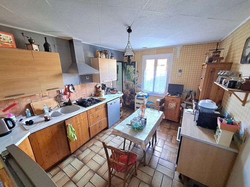 Maison - 93 m² - 6 pièces
