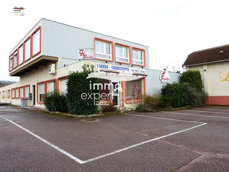 Local commercial - 211 m² - 7 pièces