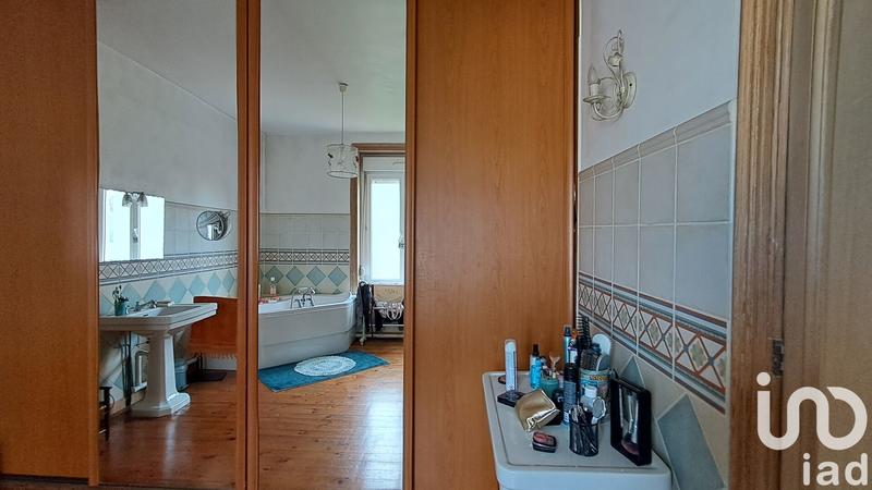 Maison - 197 m² - 10 pièces