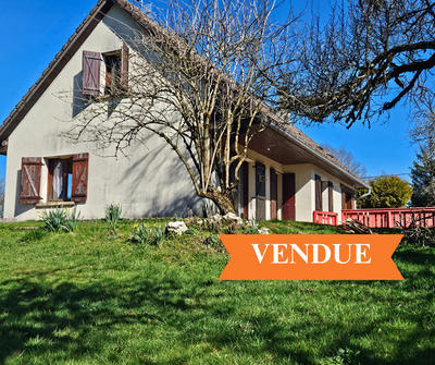 Maison - 107 m² - 7 pièces