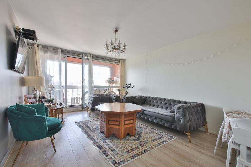 Appartement - 80 m² - 3 pièces