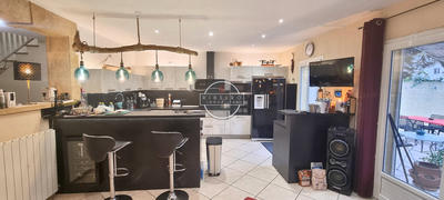 Appartement - 165 m² - 4 pièces