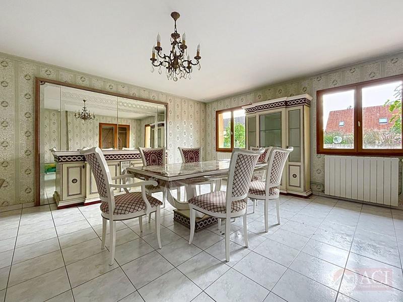 Maison - 191 m² - 10 pièces