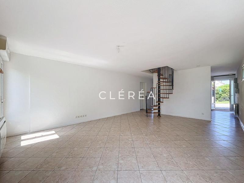 Maison - 98 m² - 4 pièces