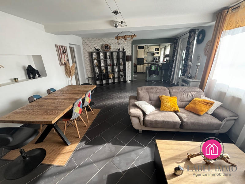 Maison - 110 m² - 6 pièces