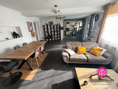 Maison - 110 m² - 6 pièces