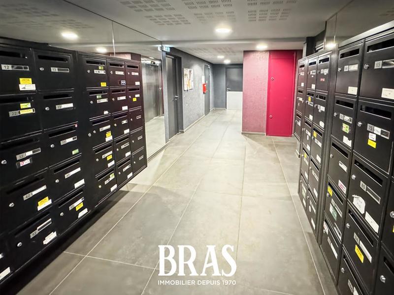 Studio - 38 m² - 1 pièce