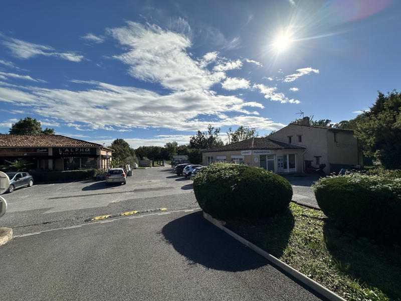 Local commercial - 1 436 m²