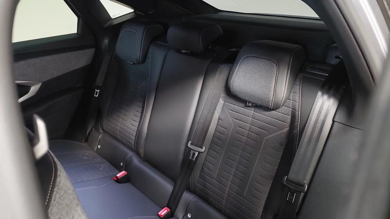 Peugeot 3008 1.2 Hybrid 136 E-Dcs6 Allure