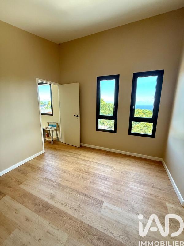 Maison - 136 m² - 5 pièces