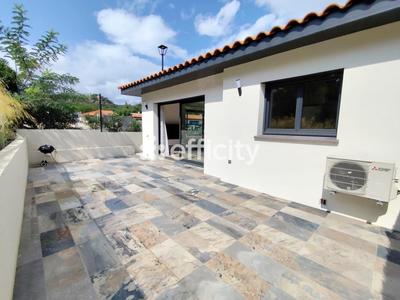 Maison - 64 m² - 3 pièces