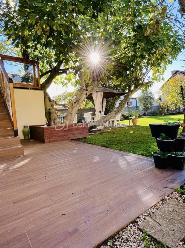 Maison traditionnelle - 122 m² - 5 pièces