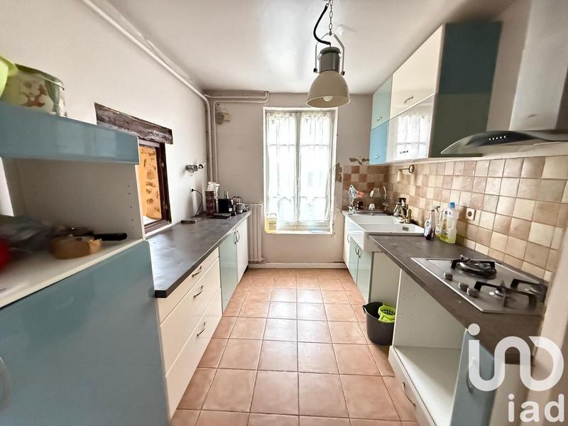 Maison - 202 m² - 9 pièces