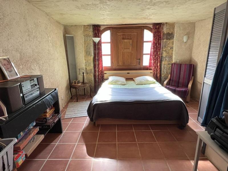 Maison - 230 m² - 11 pièces