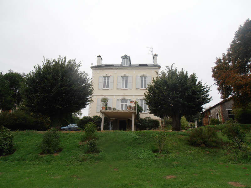 Maison - 198 m² - 8 pièces