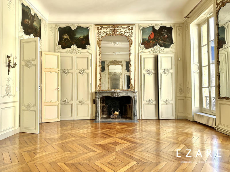 Appartement - 191 m² - 6 pièces