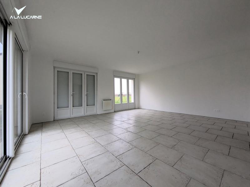 Maison - 181 m² - 6 pièces