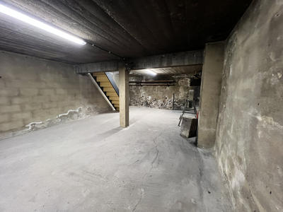 Parking / Garage - 55 m²
