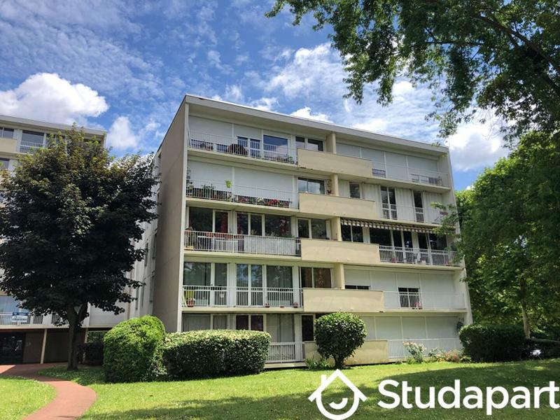 Appartement - 81 m² - 3 pièces