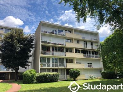 Appartement - 81 m² - 3 pièces