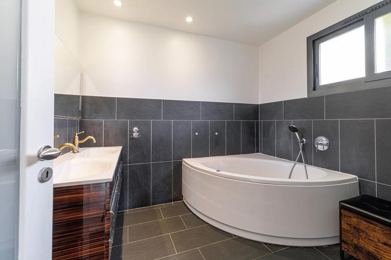 Maison - 94 m² - 3 pièces