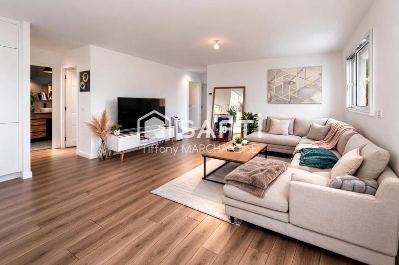 Maison - 90 m² - 4 pièces