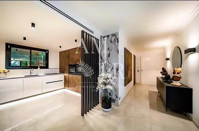 Appartement - 110 m² - 3 pièces