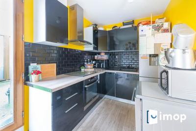 Appartement - 85 m² - 4 pièces