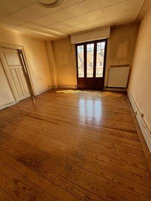Appartement - 90 m² - 3 pièces