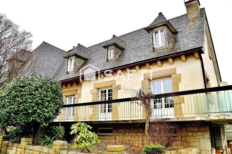 Maison - 231 m² - 8 pièces