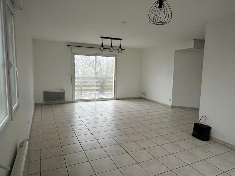 Maison traditionnelle - 73 m² - 4 pièces