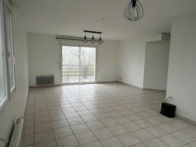 Maison traditionnelle - 73 m² - 4 pièces