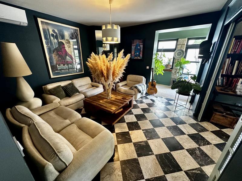 Maison chambre d'hôtes - 340 m² - 8 pièces