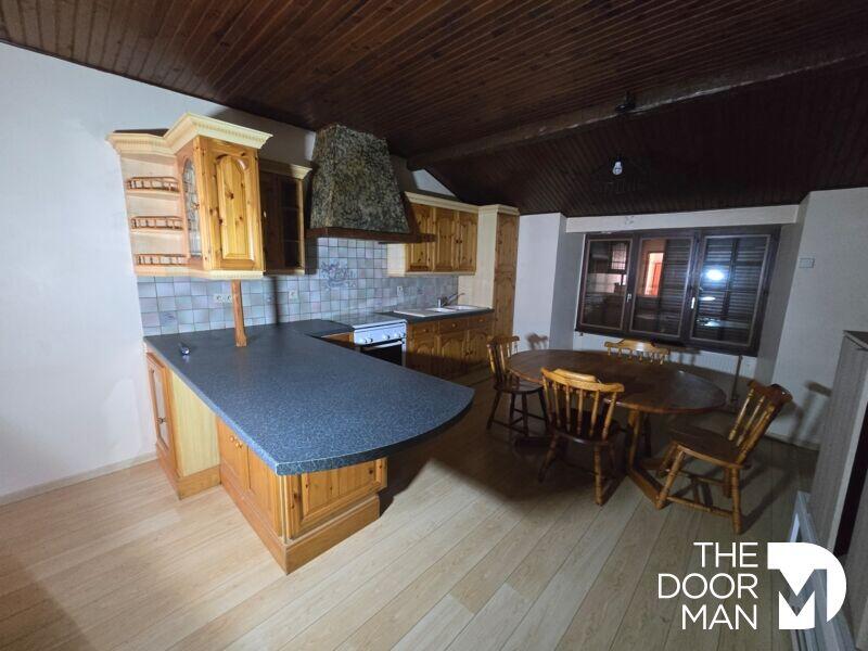 Propriété - 428 m² - 8 pièces