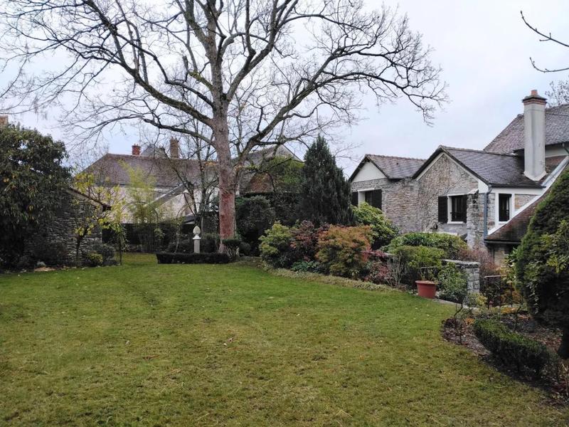 Demeure - 218 m² - 7 pièces