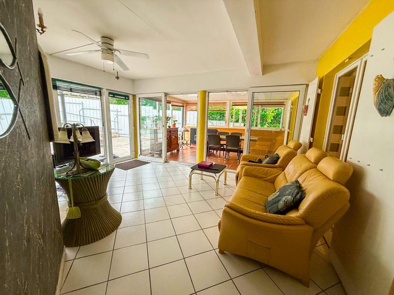 Appartement - 186 m² - 6 pièces