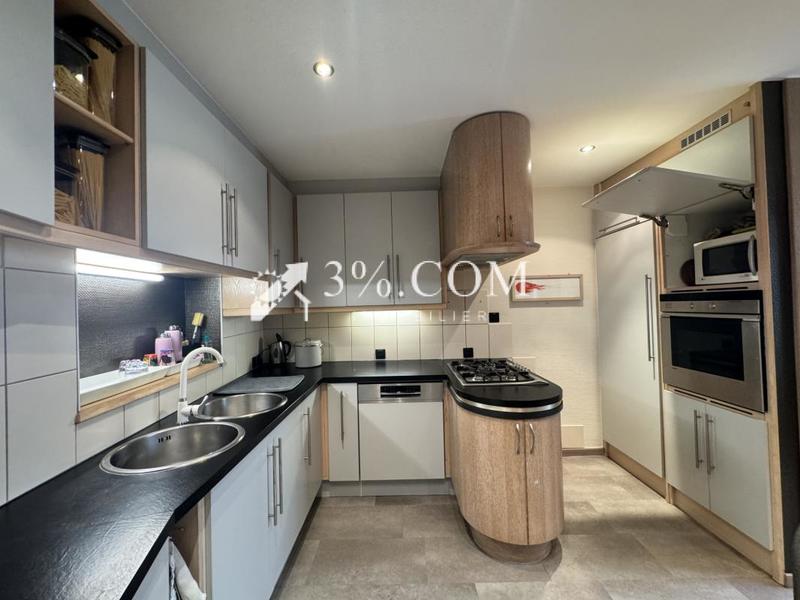 Maison de ville - 239 m² - 10 pièces