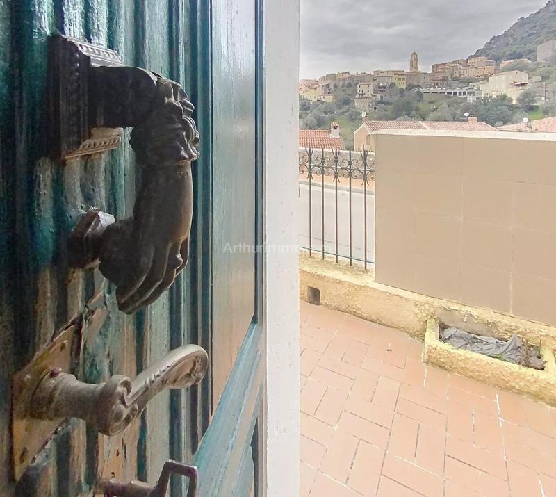 Maison - 107 m² - 7 pièces